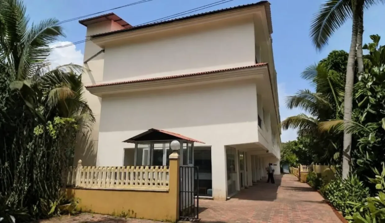 Apartment-building-for-sale-goa-hotel-for-sale-hotel-for-rent-resorts-for-sale-goa-listings-goa-villa-goa-properties-luxury-villa-for-sale-dlf-villas-ashray-isprava-acron-vianaar-goa-vianaa-1
