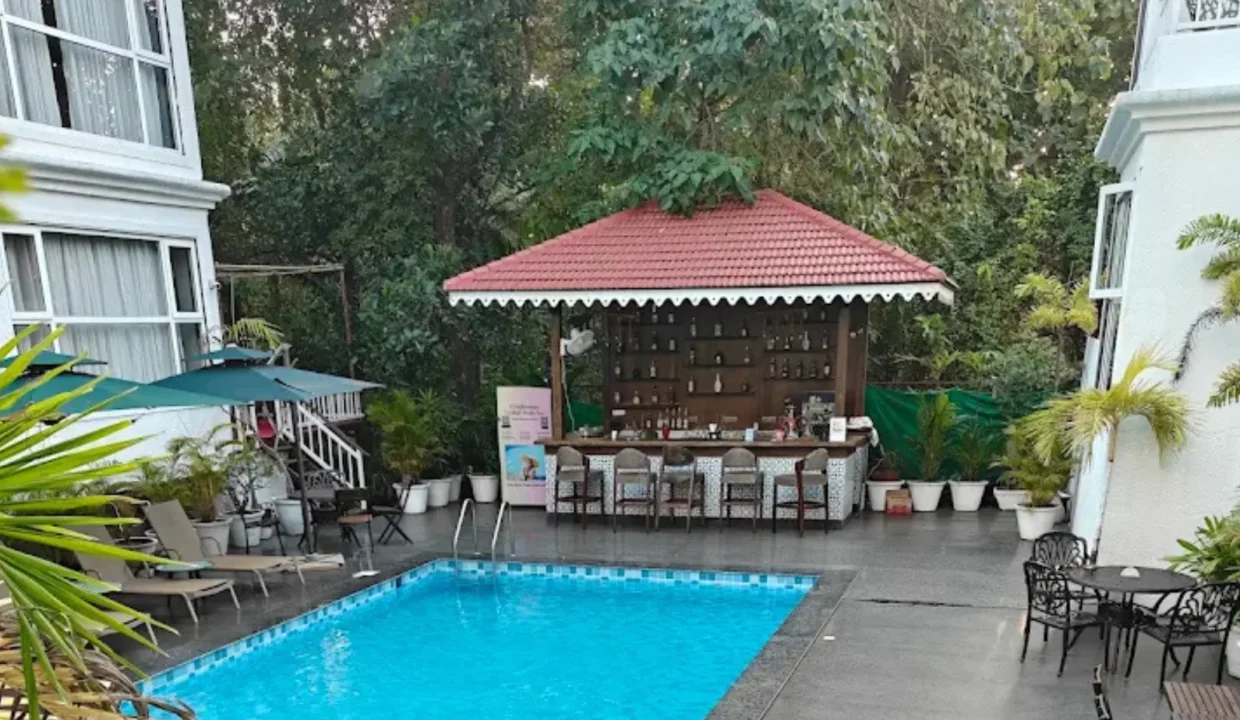 hotel-for-sale-goa-hotel-for-sale-hotel-for-rent-resorts-for-sale-goa-listings-goa-villa-goa-properties-luxury-villa-for-sale-dlf-villas-ashray-isprava-acron-vianaar-goa-vianaa-1-1-1240x720